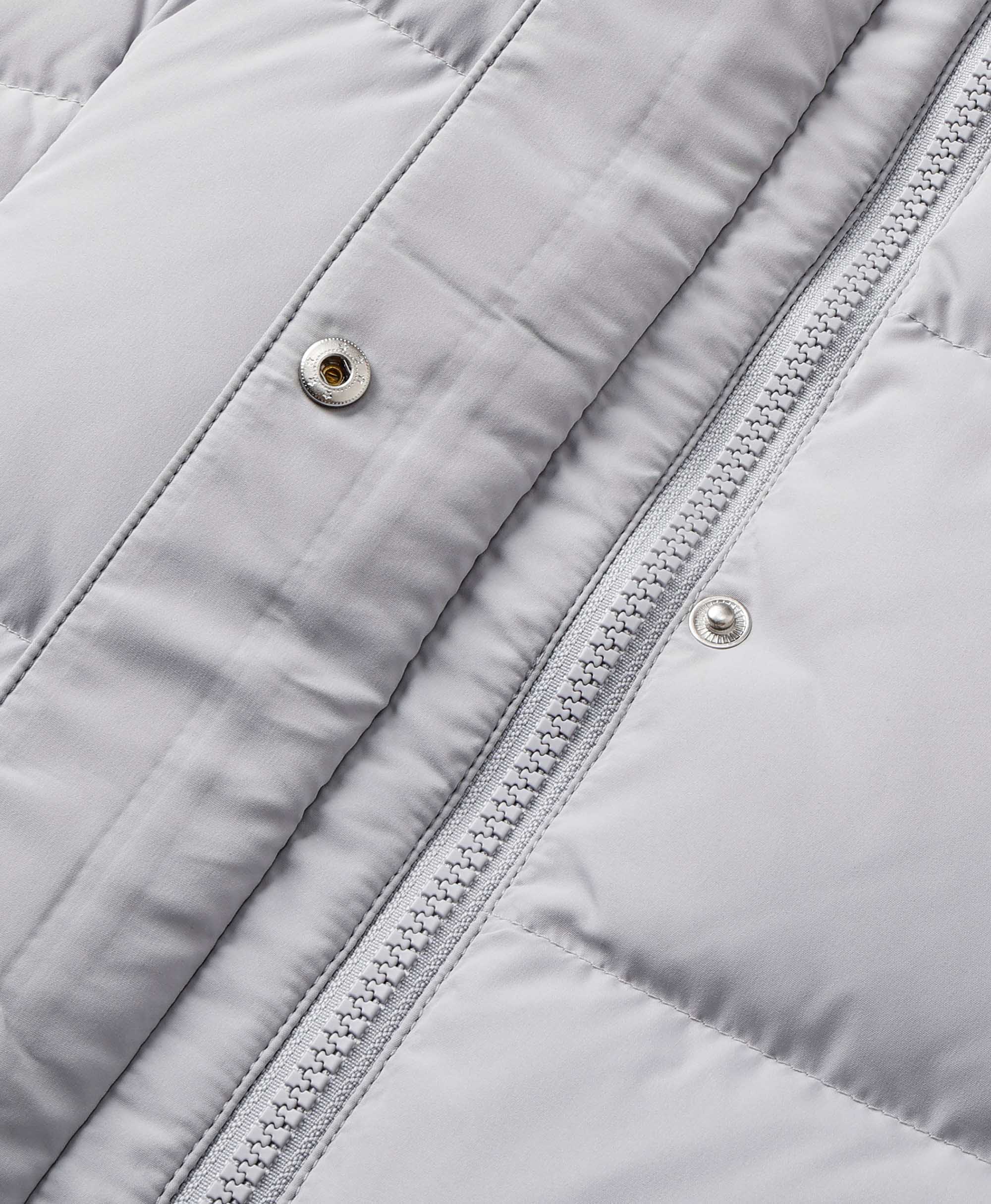 Women's Heated Down Vest (800-Fill) - Image 9